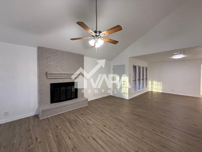 Photo - 6111 Feather Crest Ln