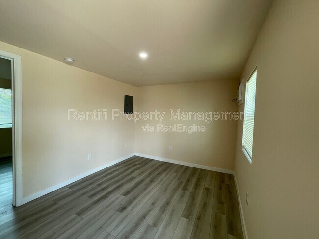 Photo - 101 3rd St Unit 2