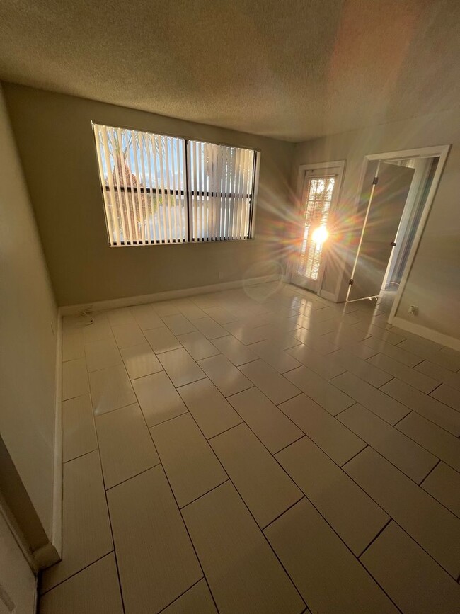 Photo - ONE BEDROOM ONE BATHROOM with FULL LAKE VIEW! Unit 38