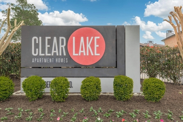 Casas de apartamentos en Clear Lake en Houston, TX - Breeze at Clear Lake Apartamentos