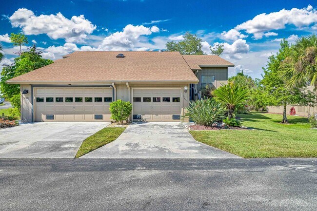 Photo - AVAILABLE 12.1 - 2/2 Villa w/ 1 Car Garage...