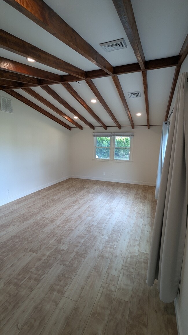 Photo - 1220 N Cedar Crest Blvd