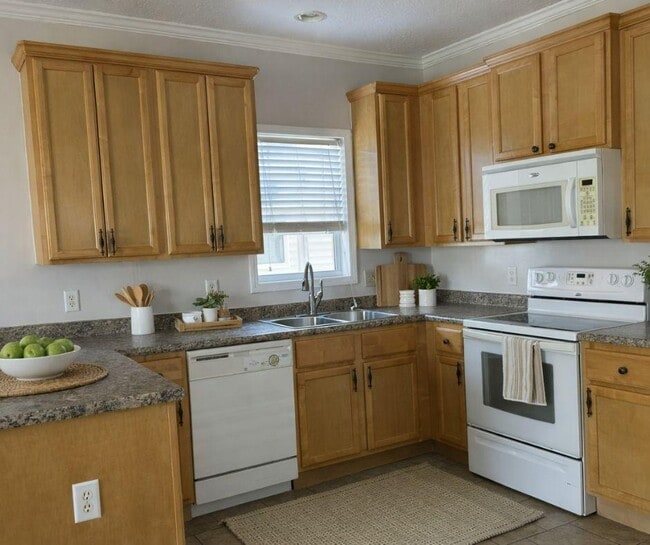 Photo - 6745 Hudson Ave