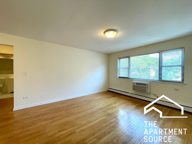 Photo - 6002 N Kenmore Ave Unit 201