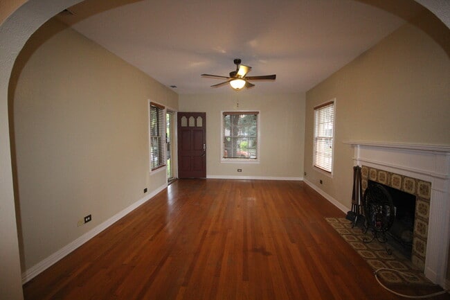 Photo - 139 Thomas Jefferson Dr
