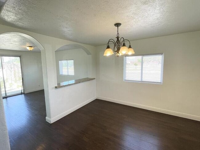 Photo - Spacious Taylorsville Home