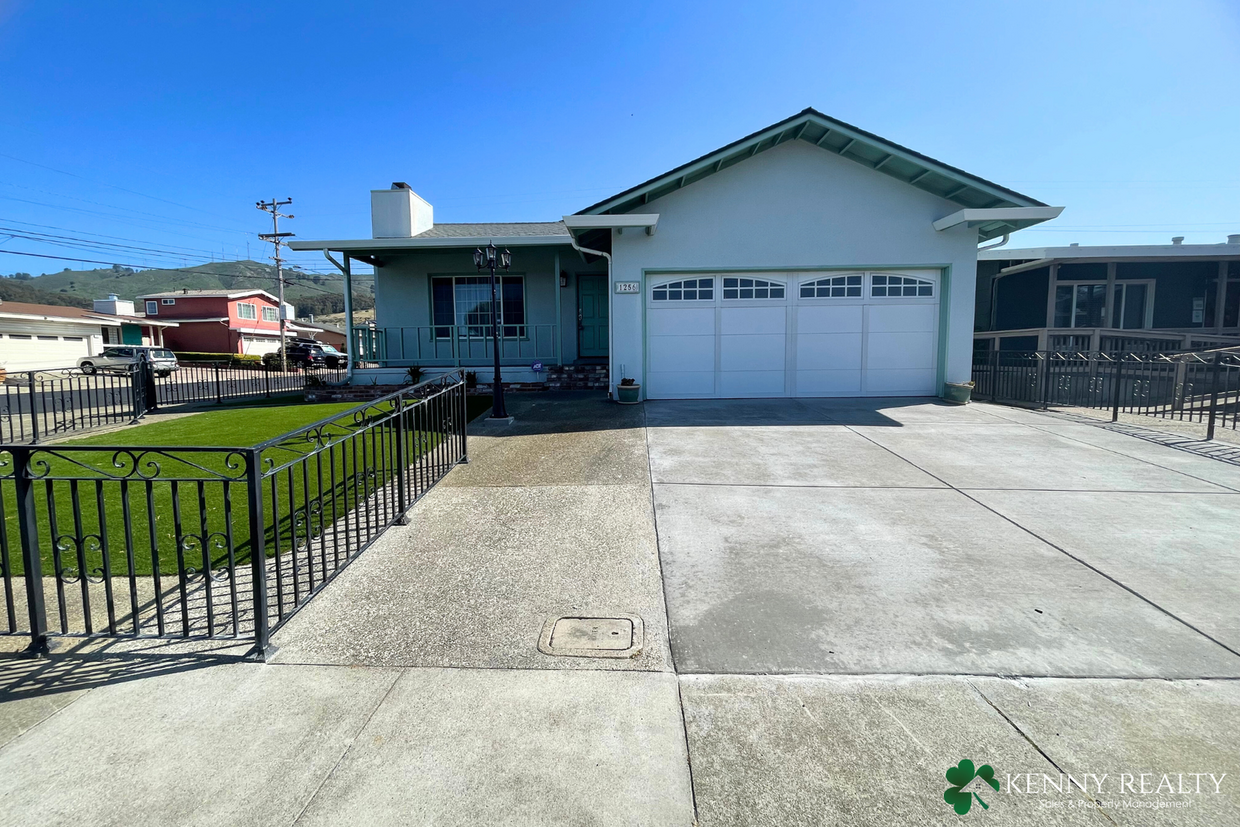 Fully Remodeled 3 Bedroom Home in Sunshine... - Fully Remodeled 3 Bedroom Home in Sunshine...
