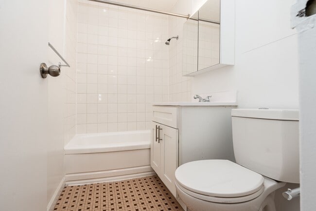 Photo - 27 Paxtonia Blvd Unit 103