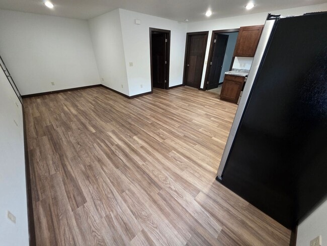 Building Photo - 210 Holm Ave Unit 212 Holm Ave