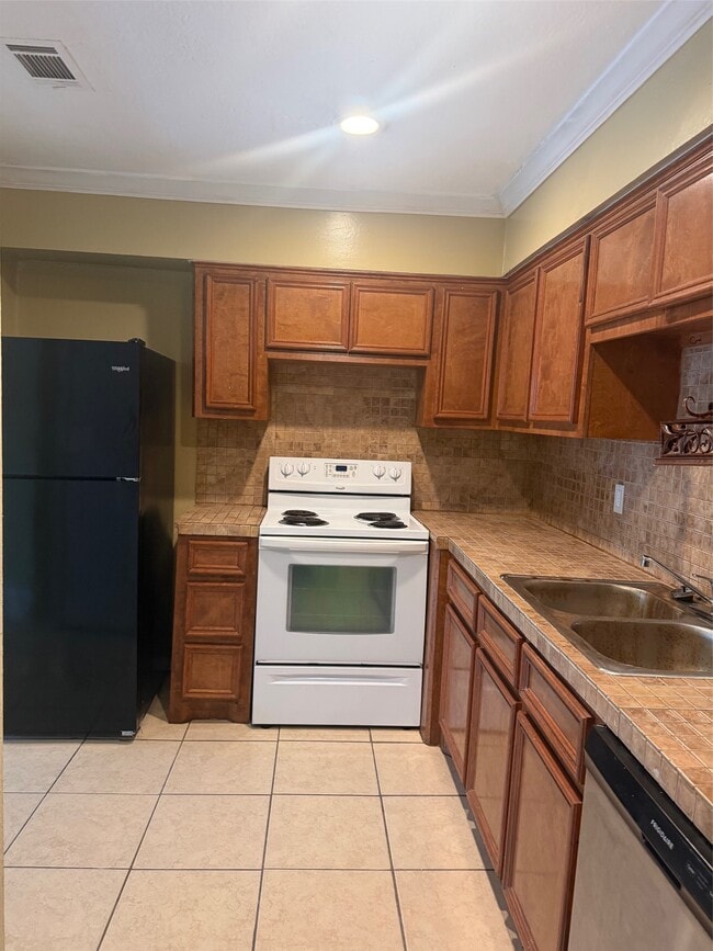 Photo - 6957 Chasewood Dr
