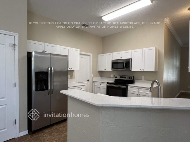 Photo - 136 Lombard Cir