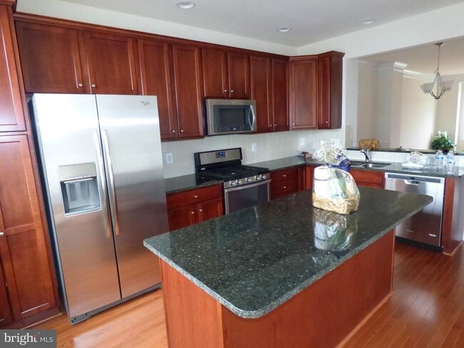 Photo - 43141 Whelplehill Terrace