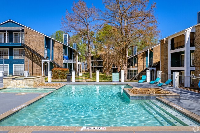 Arlington Oaks Apartment Homes