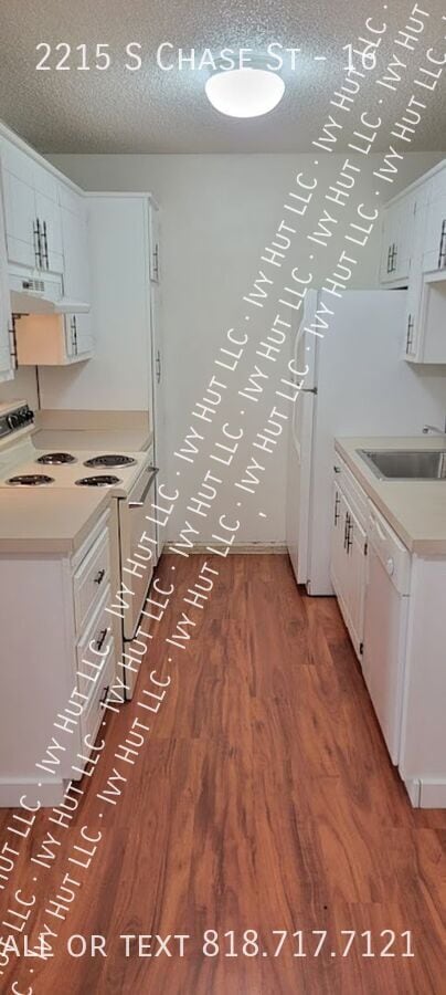 Photo - 2215 S Chase St Unidad 16