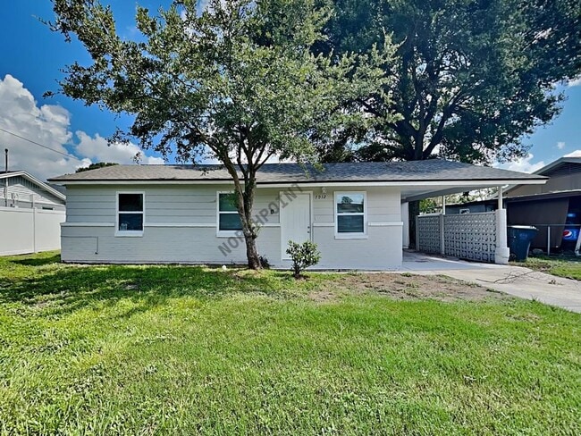 Building Photo - Newly Renovated Single Family Home | 3 BR/1BA |  Gated backyard