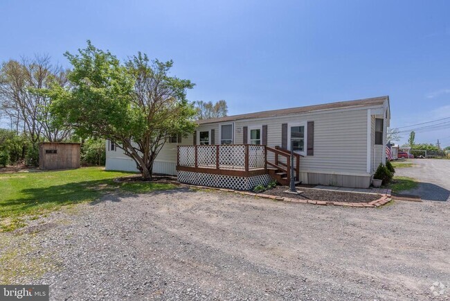 Building Photo - 126 Fabric Dr Rental