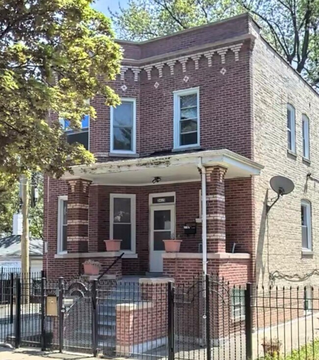 Photo - 3415 W Lyndale St