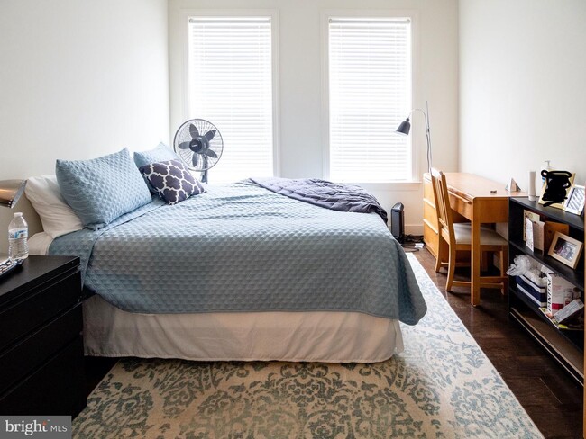 Photo - 727 Crown Park Ave