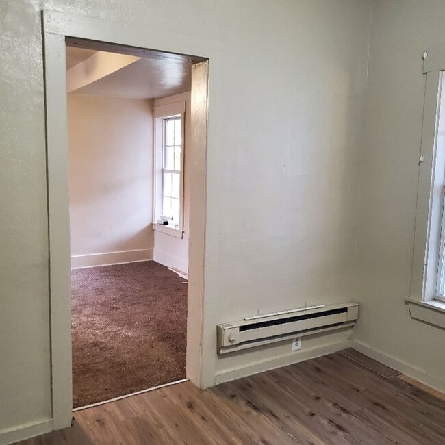 Photo - 1 BDRM APARTMENT FOR RENT.