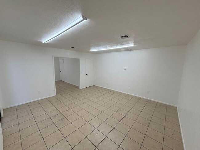 1944 W Acoma Blvd Unit A1944-C