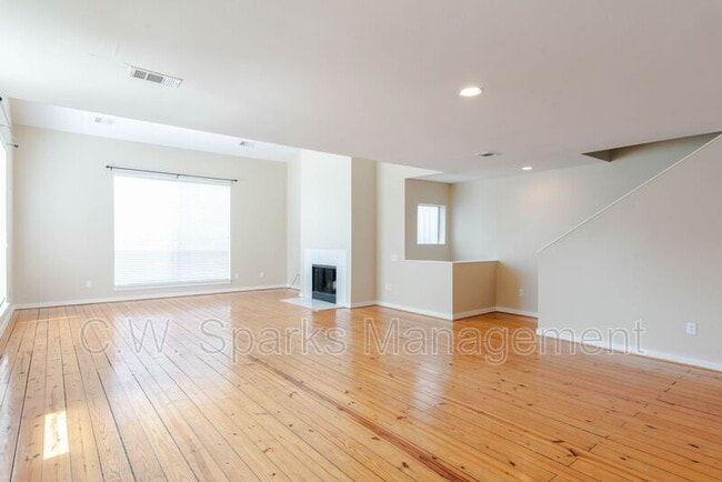 Photo - 2724 Shelby Ave