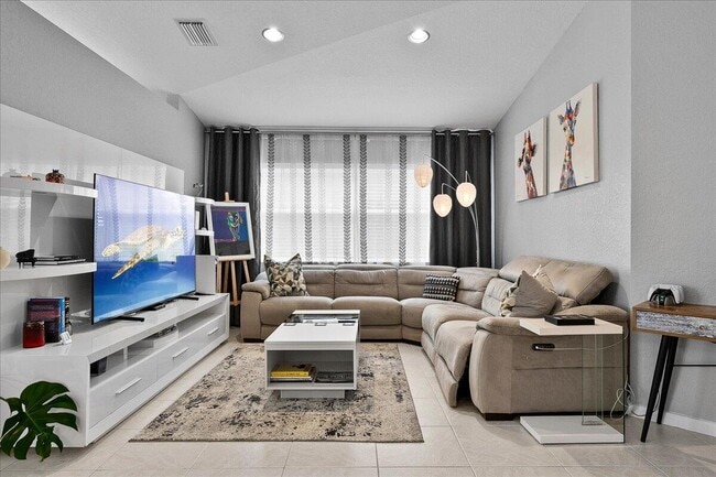 15151 Banbury Ct