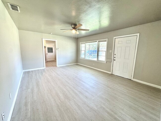 Photo - 4 Bed 2 Bath Move In Ready! Pre-Leasing
