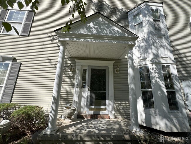 301 Park Knoll