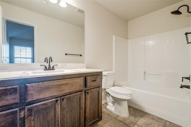 Photo - 12716 Heritage Oaks Dr