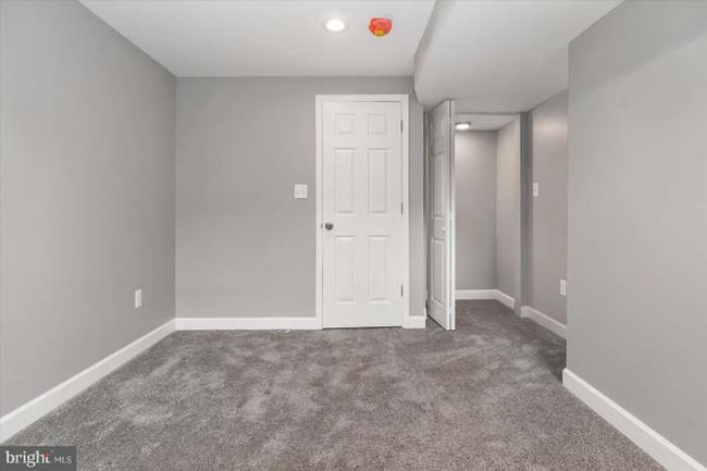 Photo - 1230 W Lombard St