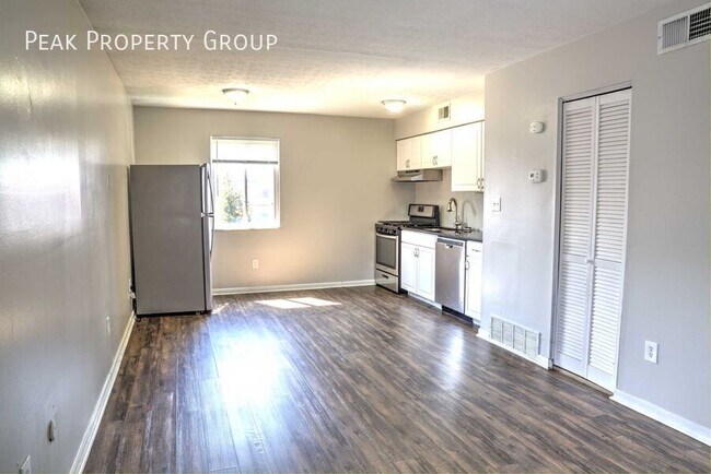 Photo - 1292 Courtland Ave Unit B