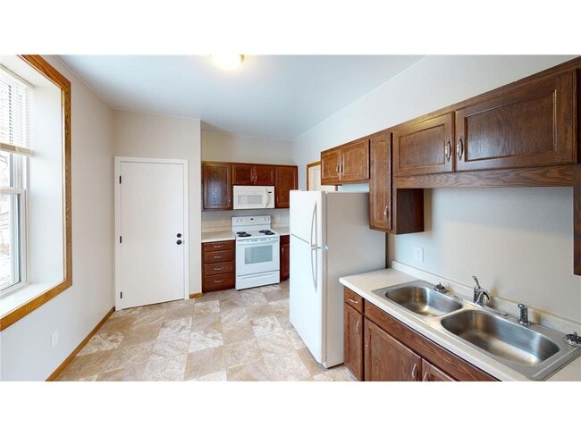 Photo - 206-19 1/2 19 1/2 Ave N