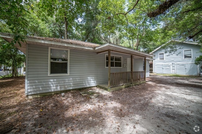 Building Photo - 918 NW 3rd Ave Rental