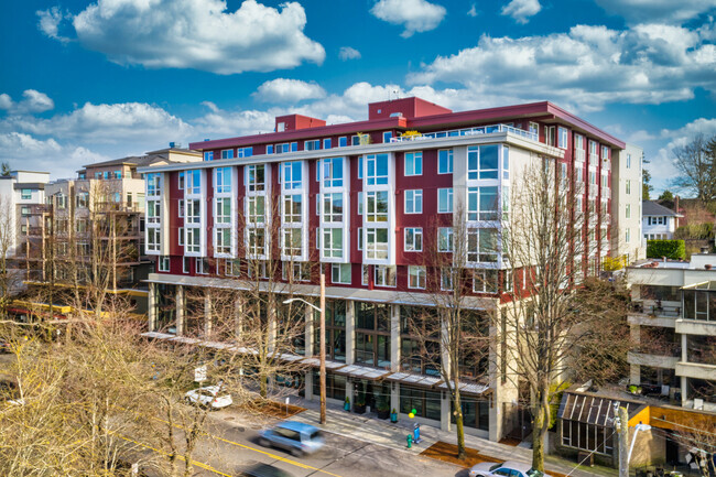 Building Photo - The Blake Apartments