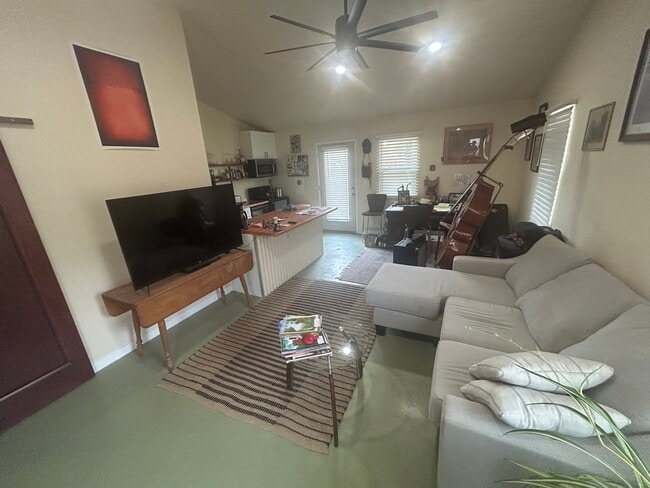 Photo - 506 14th St NW