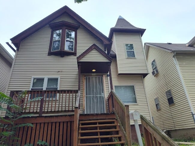 3554 N 34th Street 4 Bedroom House - 3554 N 34th Street 4 Bedroom House