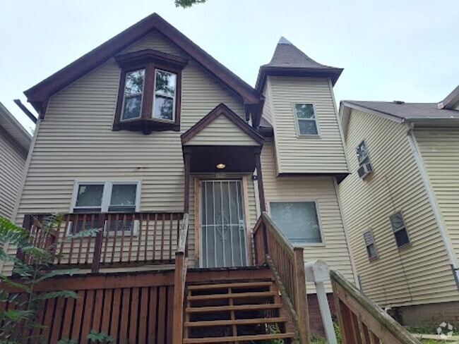 Building Photo - 2554 N 34th St Rental