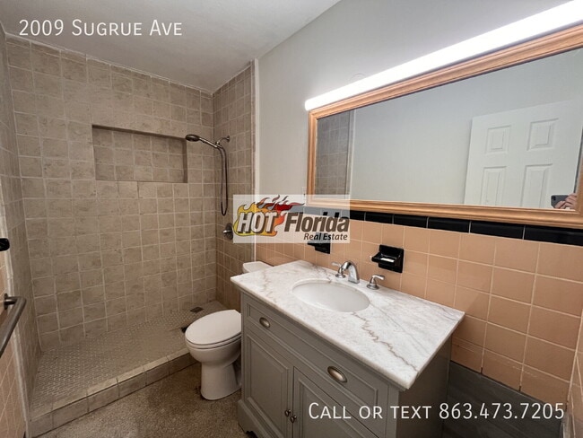 Photo - 2009 Sugrue Ave