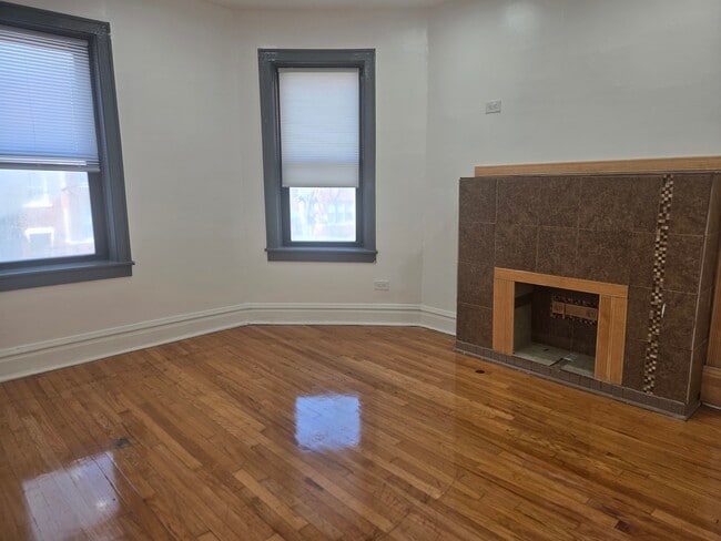 Photo - 1019 N Trumbull Ave