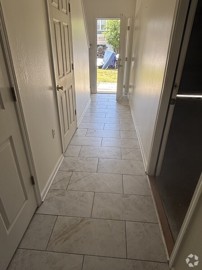 Building Photo - 62 Moultrie Village Ln Rental