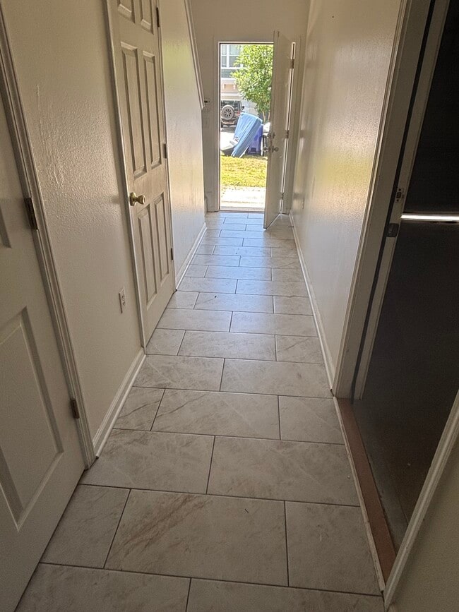 Photo - 62 Moultrie Village Ln Townhome