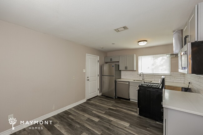 Photo - 2401 Catalo Ln