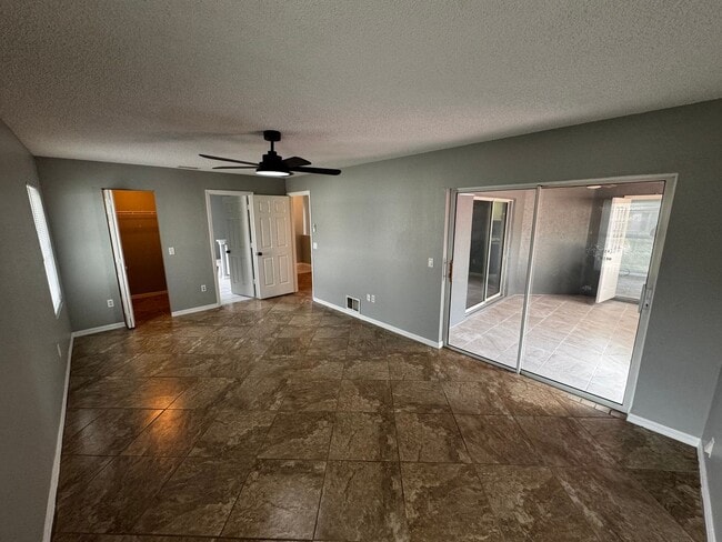 Photo - Beautifully Maintained 3BR/2BA Home with Fenced Yard & Sunroom in Ocala