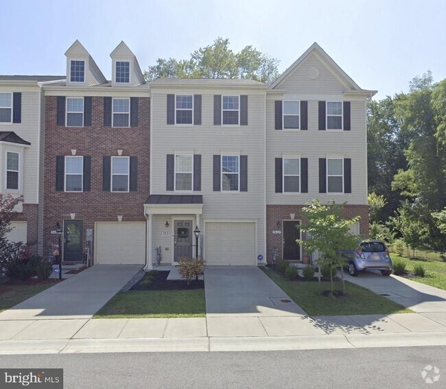 Building Photo - 7425 Willow View Ln Rental