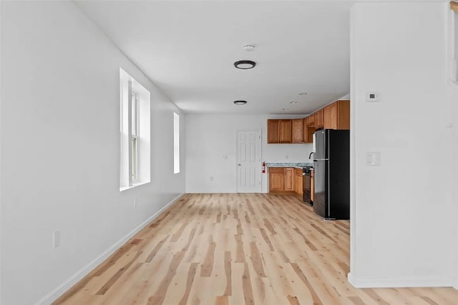 Photo - 121 Eldredge St Unit 1L