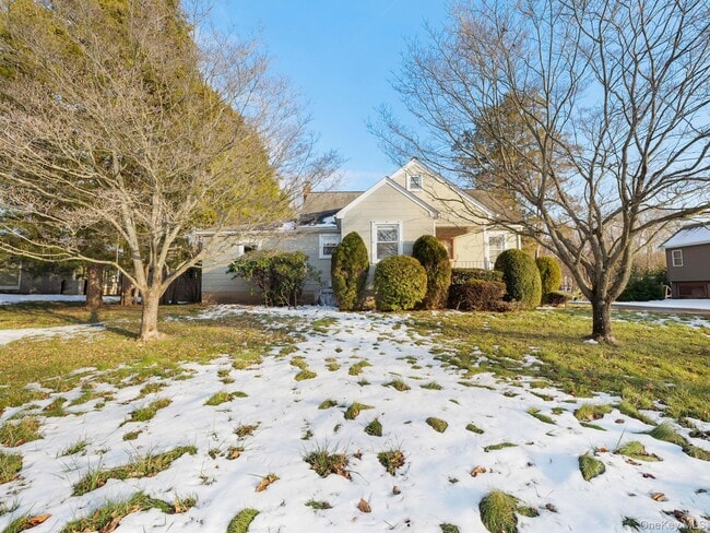 Building Photo - 18 Hughes St