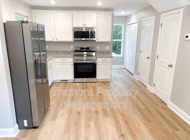 Photo - 2708 E 21st St