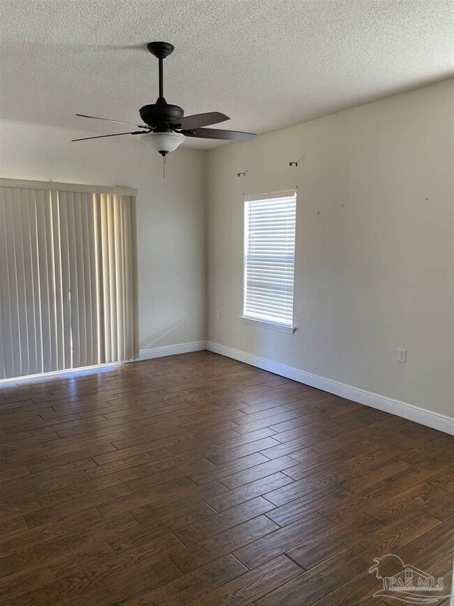 Photo - 8949 Camelot Pl