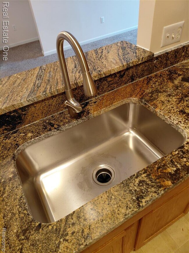 Photo - 14106 Addington Dr