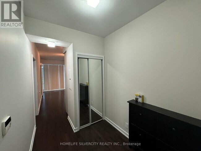 Photo - 14 York St Unit 409